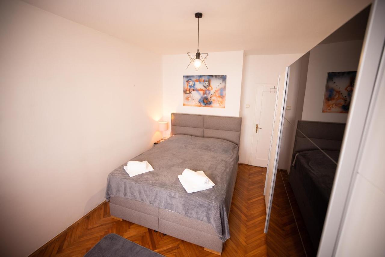 Gof Apartment Zadar Bagian luar foto